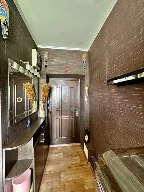 2 комн., 50 м², Монолитно-каркасный, Площадь Победы 18