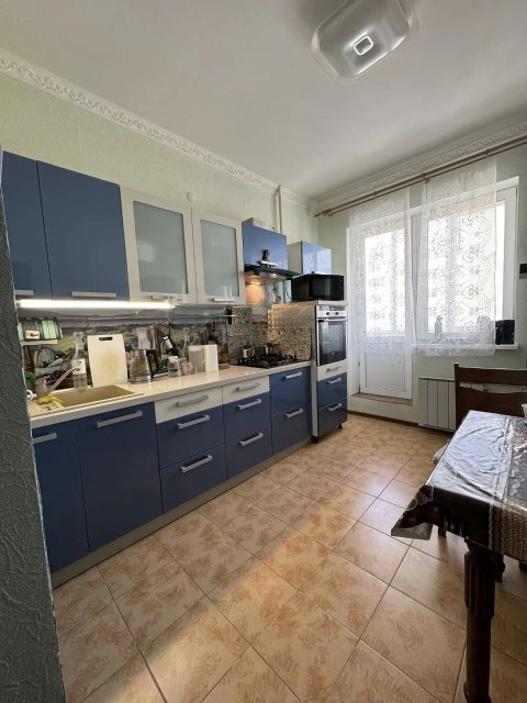 2 комн., 64 м², Монолитно-каркасный, Крестьянский рынок, стадион "Туймаада" 2