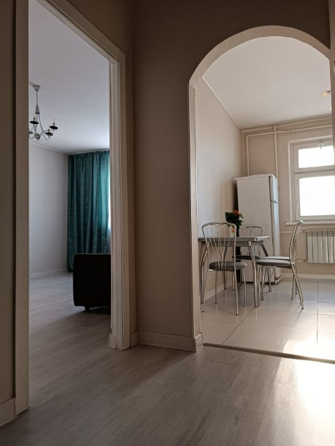 2 комн., 62 м², Инд. планировка, Кинотеатр Лена 3