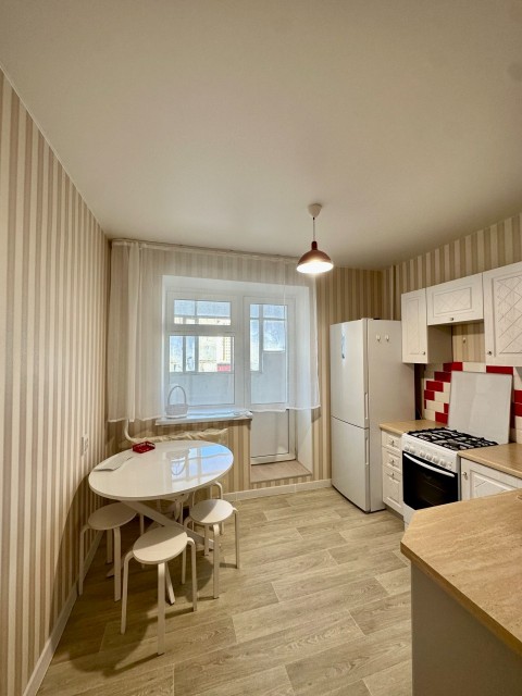 3 комн., 72 м², Инд. планировка, Авиапорт 9