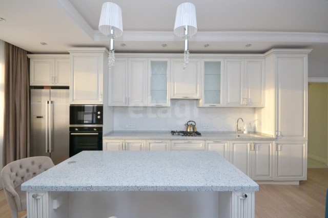 3 комн., 108 м², Монолитно-каркасный, 203 мкрн. 11