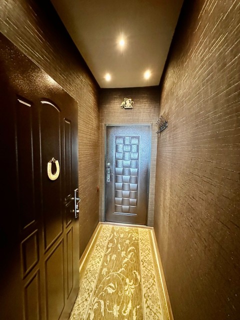 2 комн., 50 м², Монолитно-каркасный, Площадь Победы 19