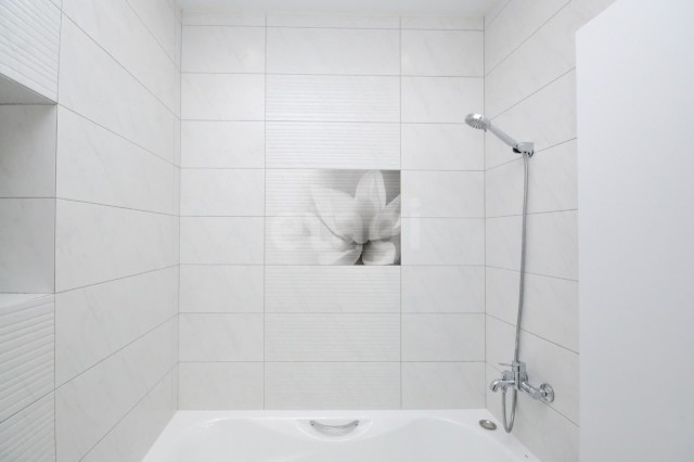 3 комн., 108 м², Монолитно-каркасный, 203 мкрн. 16