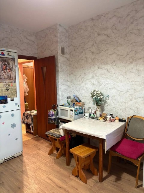 2 комн., 112 серия, 202 мкрн. 6