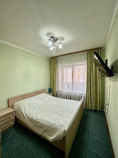 3 комн., 69 м², 112 серия, Крестьянский рынок, стадион "Туймаада" 11