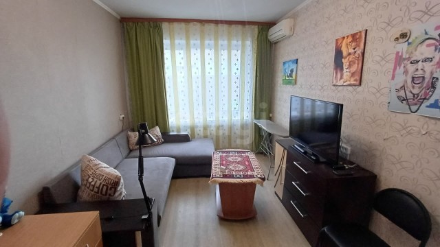 1 комн., 24 м², Хрущевка, Площадь Победы 4