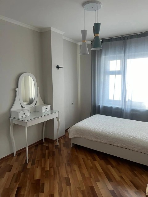 4 комн., 162 м², Монолитно-каркасный, Центр - район пл. Ленина 6