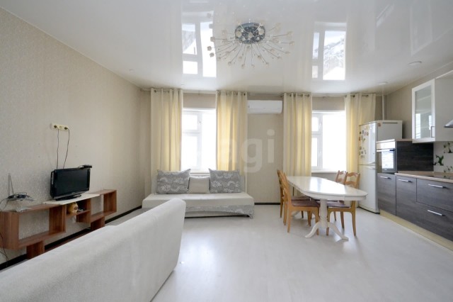 3 комн., 97 м², Монолитно-каркасный, Гимеин