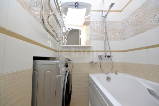 3 комн., 57 м², Хрущевка, Апельсин 19