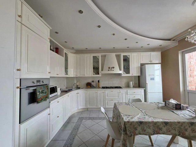 4 комн., 134 м², Инд. планировка, Старый город 6