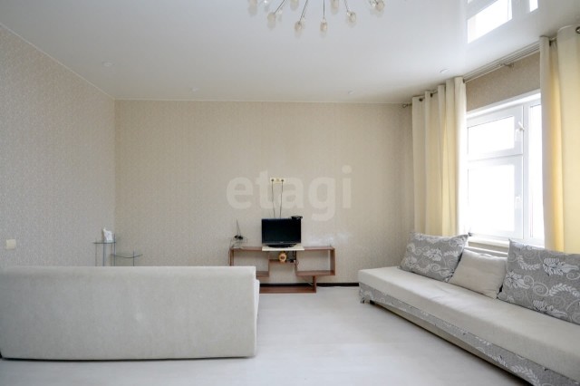 3 комн., 97 м², Монолитно-каркасный, Гимеин 2