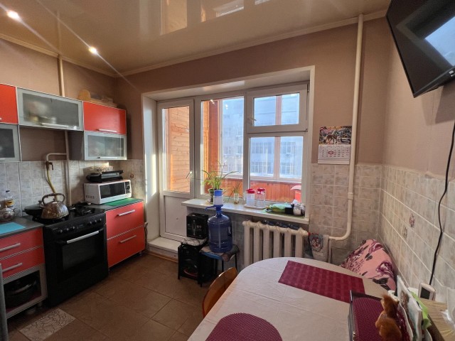 3 комн., 78 м², 112 серия, Крестьянский рынок, стадион "Туймаада" 2