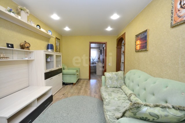 3 комн., 57 м², Хрущевка, Апельсин 2