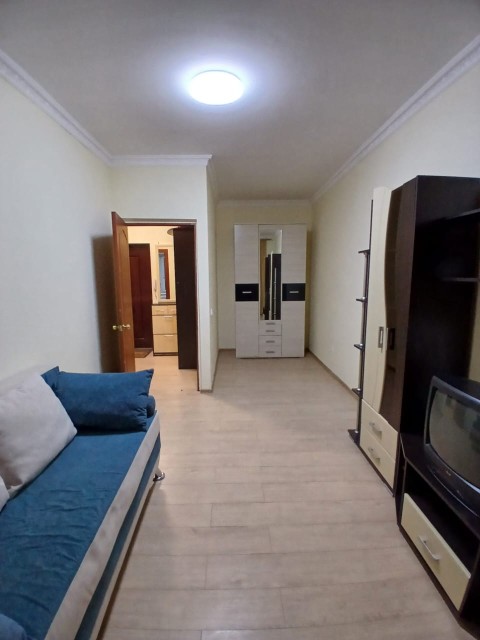 1 комн., 35 м², Блочный, Крытый рынок 5