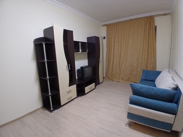 1 комн., 35 м², Блочный, Крытый рынок 4