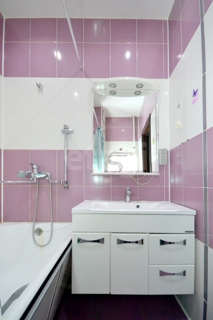 3 комн., 97 м², Монолитно-каркасный, Гимеин 17