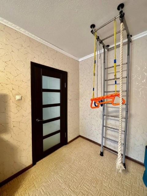 3 комн., 69 м², 112 серия, Крестьянский рынок, стадион "Туймаада" 10