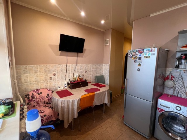 3 комн., 78 м², 112 серия, Крестьянский рынок, стадион "Туймаада" 3