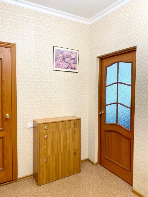 1 комн., 47 м², Инд. планировка, Сахацирк 9