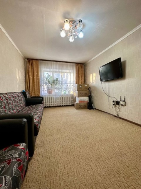 3 комн., 69 м², 112 серия, Крестьянский рынок, стадион "Туймаада"