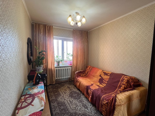 3 комн., 78 м², 112 серия, Крестьянский рынок, стадион "Туймаада" 4