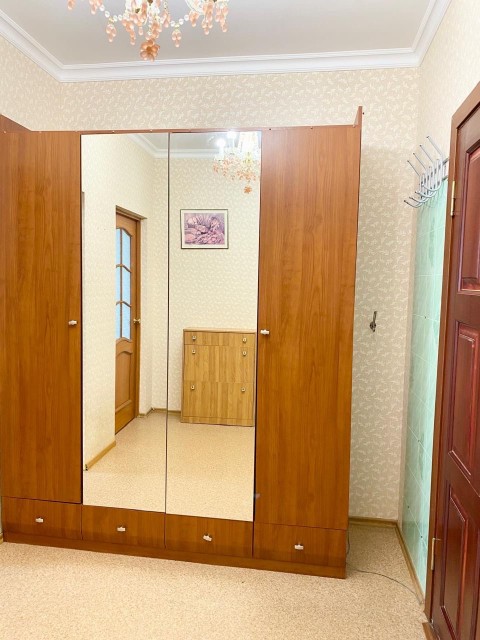 1 комн., 47 м², Инд. планировка, Сахацирк 8