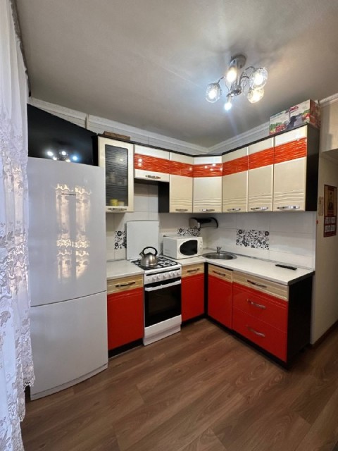 3 комн., 69 м², 112 серия, Крестьянский рынок, стадион "Туймаада" 6