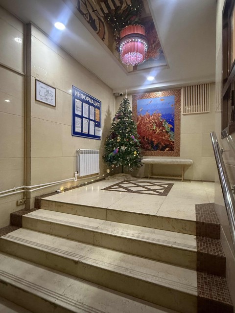 3 комн., 96 м², Монолитно-каркасный, Дом быта 8