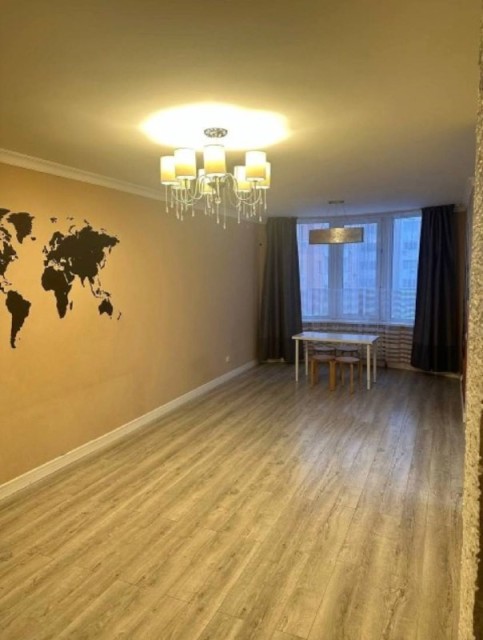 3 комн., 90 м², Другое, Автовокзал 7