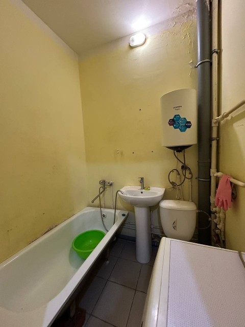 1 комн., 32 м², Блочный, ДСК 9