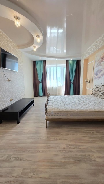 3 комн., 94 м², Блочный, Апельсин 7