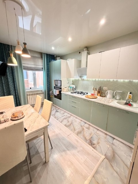 3 комн., 89 м², Монолитно-каркасный, Глазная больница