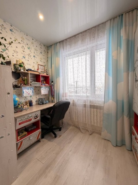 3 комн., 89 м², Монолитно-каркасный, Глазная больница 9