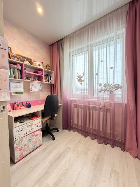 3 комн., 89 м², Монолитно-каркасный, Глазная больница 6