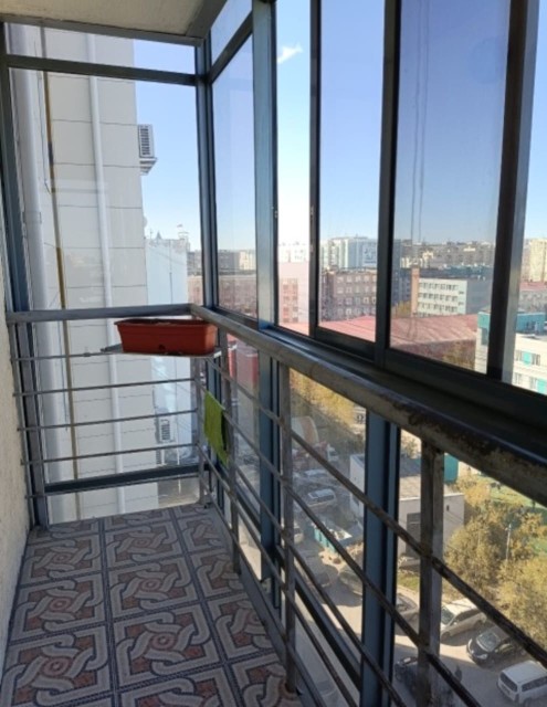 3 комн., 81 м², Блочный, Центр - район пл. Орджоникидзе 9