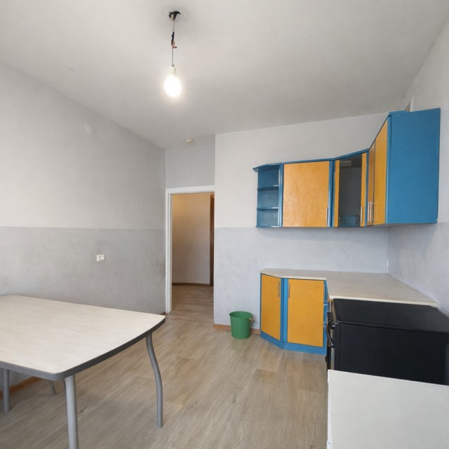 1 комн., 35 м², Блочный, Областная больница, рынок "Манньыаттаах" 2