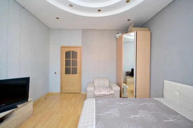 2 комн., Блочный, Центр - район пл. Ленина