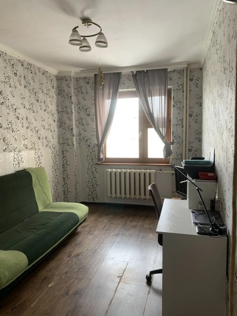 3 комн., Монолитно-каркасный, Крытый рынок 10