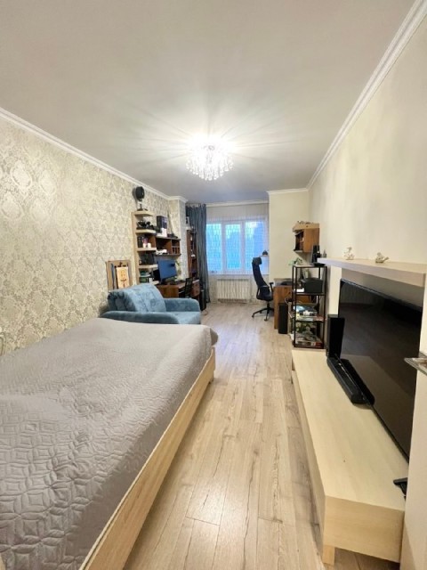 2 комн., 65 м², Монолитно-каркасный, Кинотеатр Лена 3