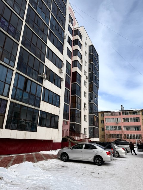 1 комн., 36 м², Монолитно-каркасный, Областная больница, рынок "Манньыаттаах" 9