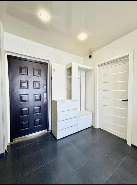 1 комн., 35 м², КПД, Центр - район пл. Орджоникидзе 10