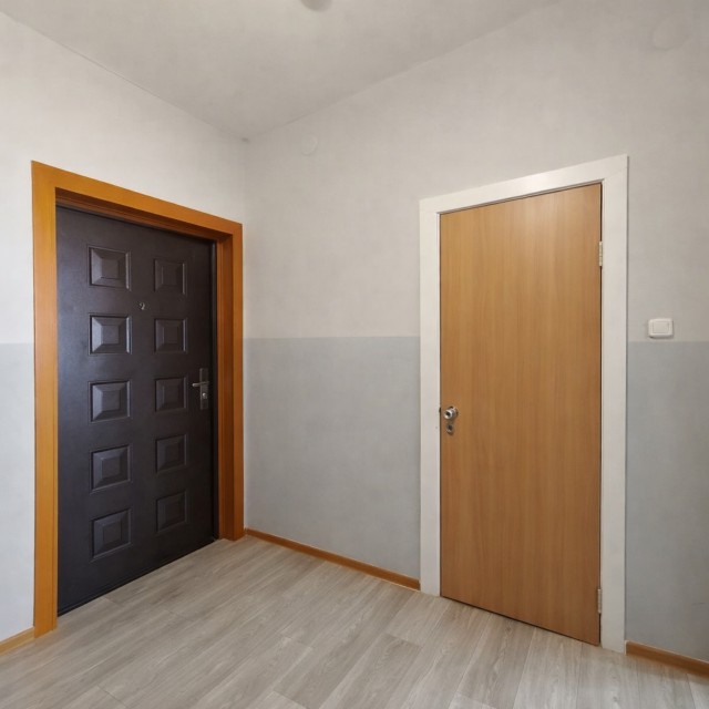 1 комн., 35 м², Блочный, Областная больница, рынок "Манньыаттаах" 8