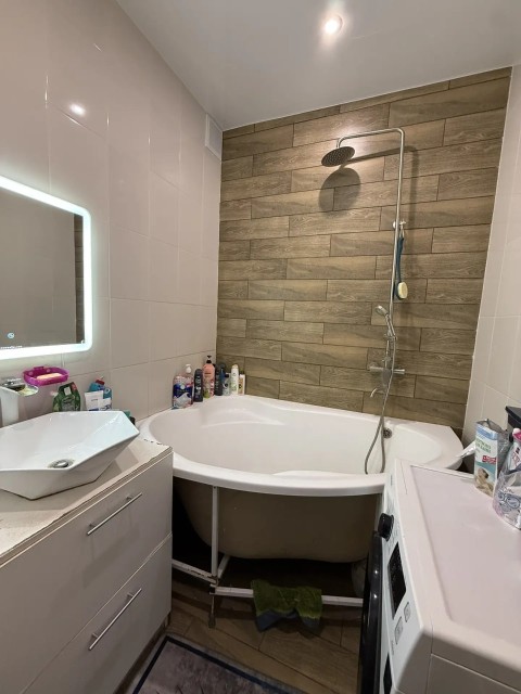 3 комн., 60 м², Монолитно-каркасный, Прометей, ЖК 10