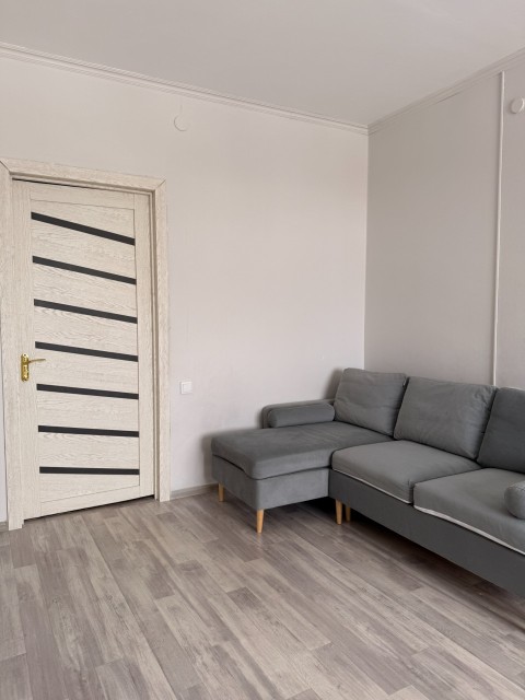 1 комн., 36 м², Монолитно-каркасный, Областная больница, рынок "Манньыаттаах"