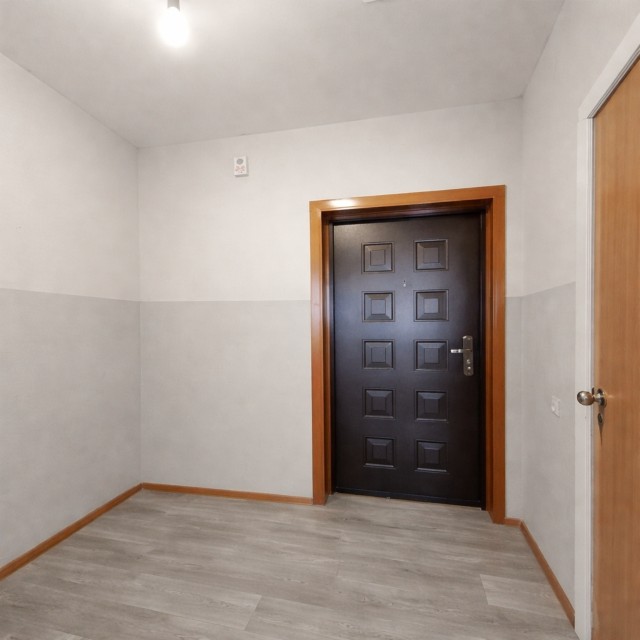 1 комн., 35 м², Блочный, Областная больница, рынок "Манньыаттаах" 9