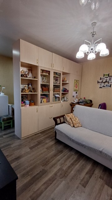 1 комн., 42 м², Блочный, Сайсары 9