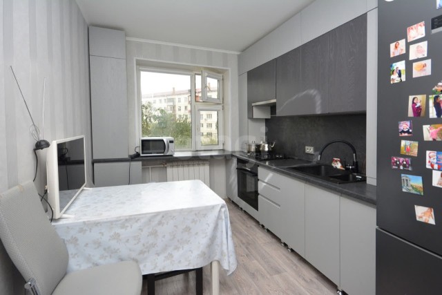 2 комн., 47 м², КПД, Дом быта