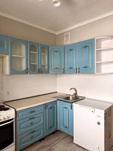 1 комн., 36 м², Монолитно-каркасный, Областная больница, рынок "Манньыаттаах" 4