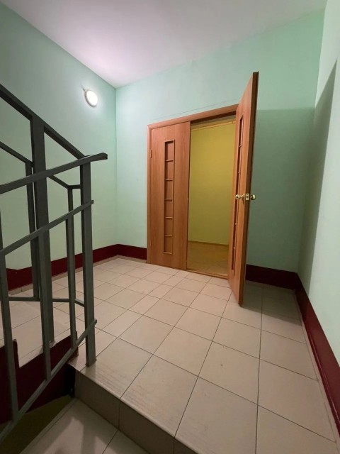 1 комн., 36 м², Блочный, Авторынок 10