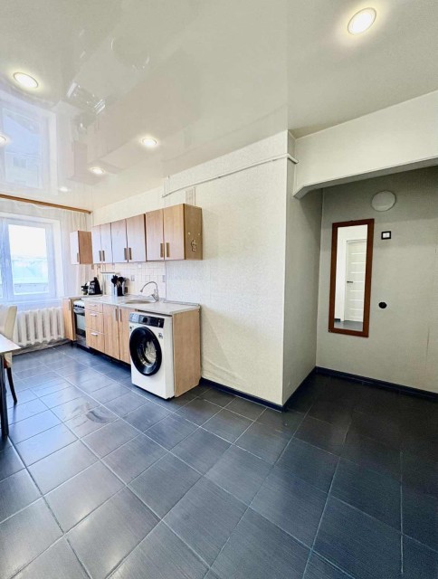 1 комн., 35 м², КПД, Центр - район пл. Орджоникидзе 5